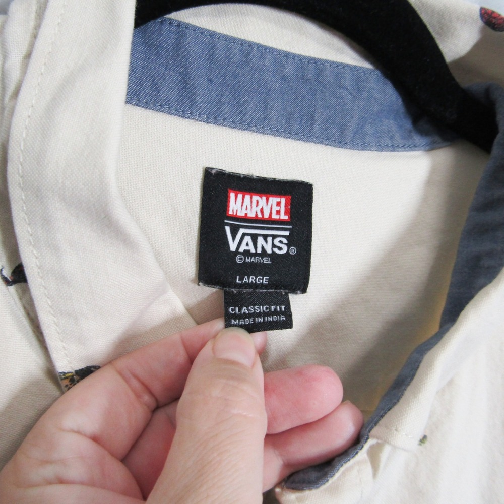 Marvel X Vans Button Up Shirt All Over Print Cream Large Short Sleeve - Picture 6 of 11